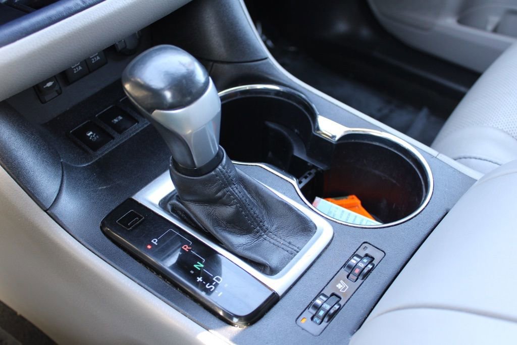 Used 2017 Toyota Highlander Limited Platinum image 46