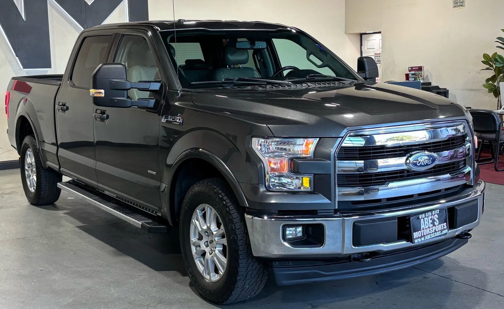 Used 2017 Ford F150 Lariat w/ Equipment Group 501A Mid AWD/4WD image 3