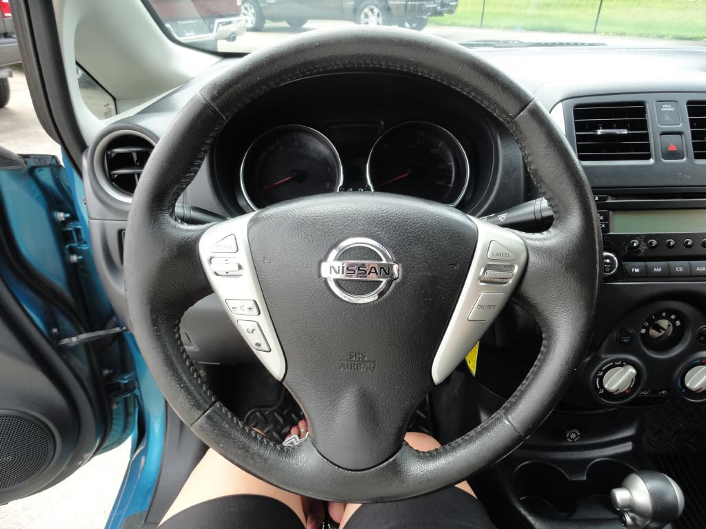 Used 2014 Nissan Versa Note SV w/ Interior Illumination Package FWD image 14