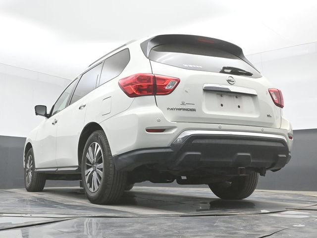 Used 2019 Nissan Pathfinder SL FWD image 31