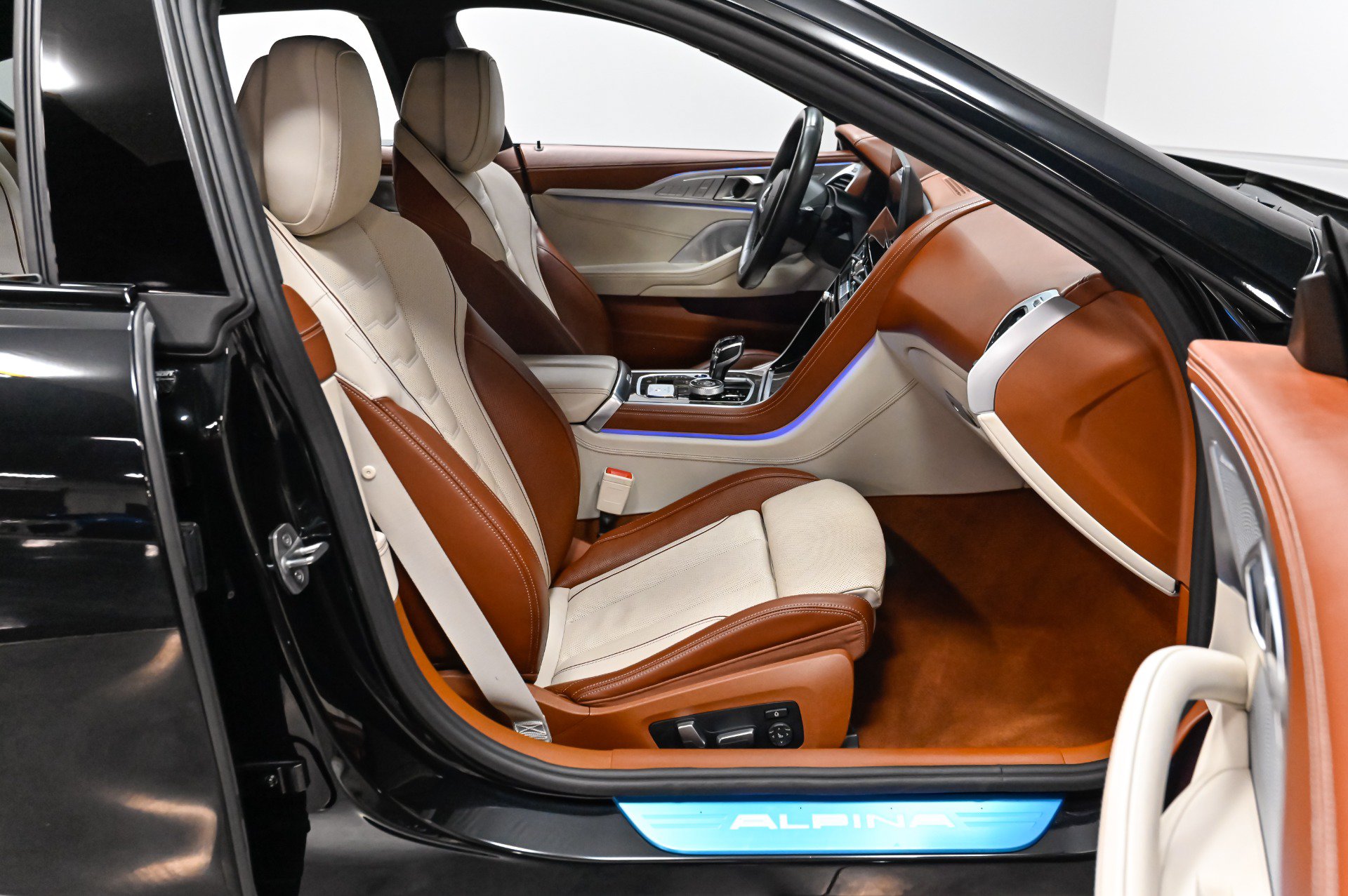 Used 2023 BMW ALPINA B8 xDrive Gran Coupe AWD/4WD image 37