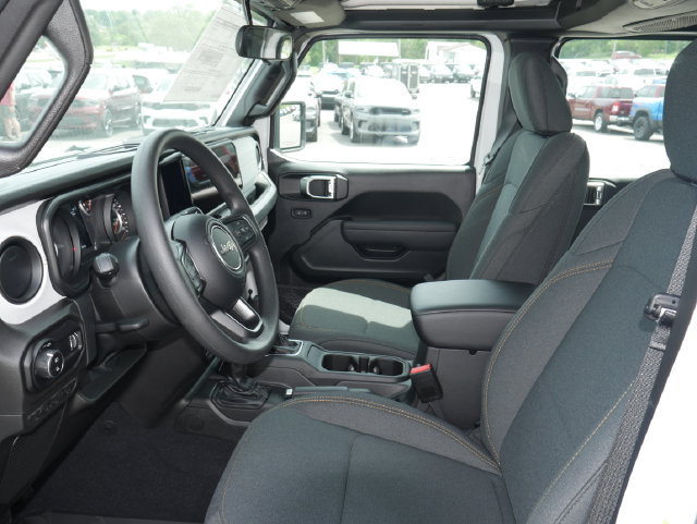 New 2026 Jeep Gladiator Sport AWD/4WD image 2