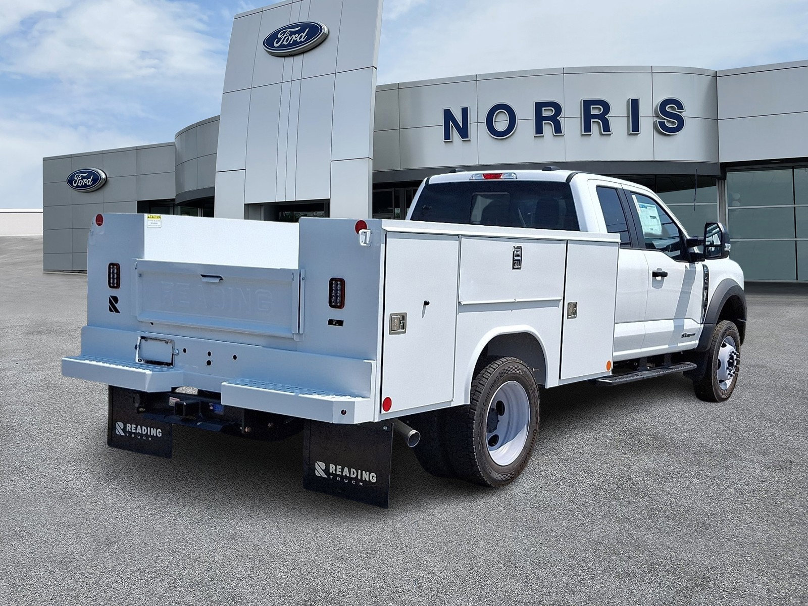 New 2025 Ford F450 XL image 4