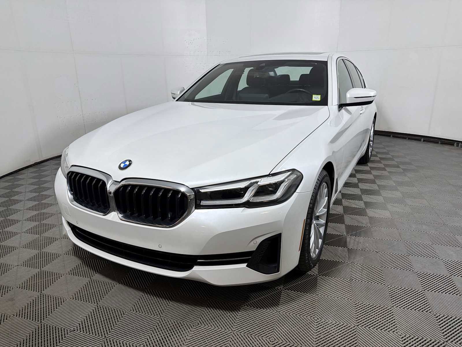 Certified 2023 BMW 530i xDrive w/ Premium Package image 3