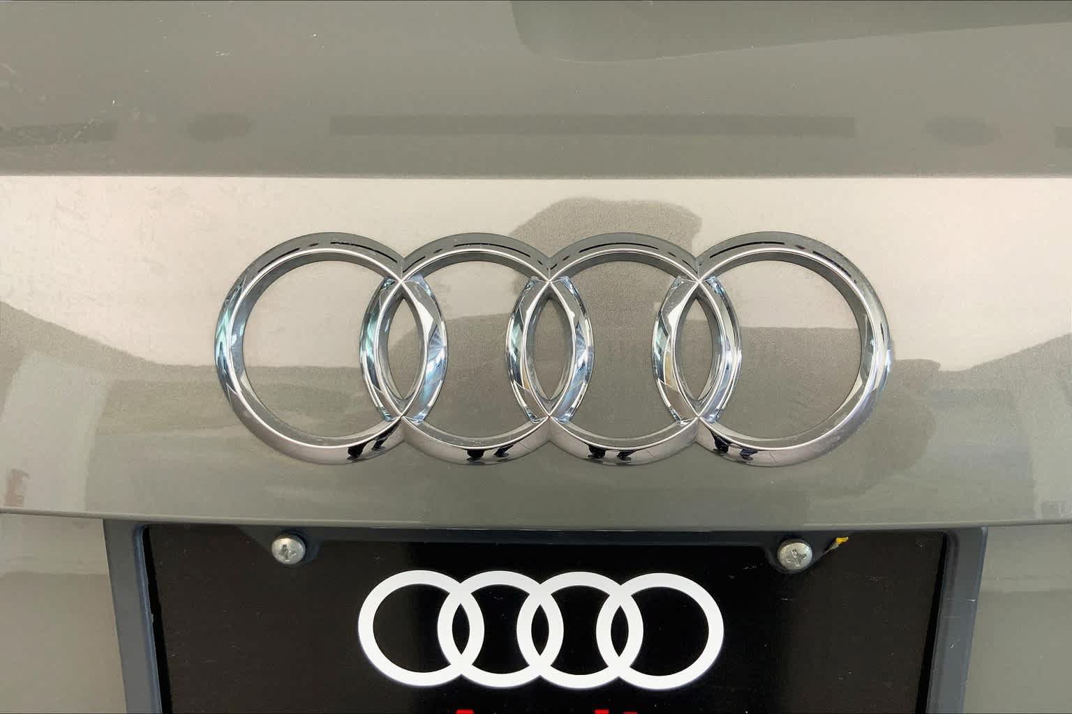 Used 2020 Audi Q3 2.0T Premium w/ Convenience Package AWD/4WD image 33