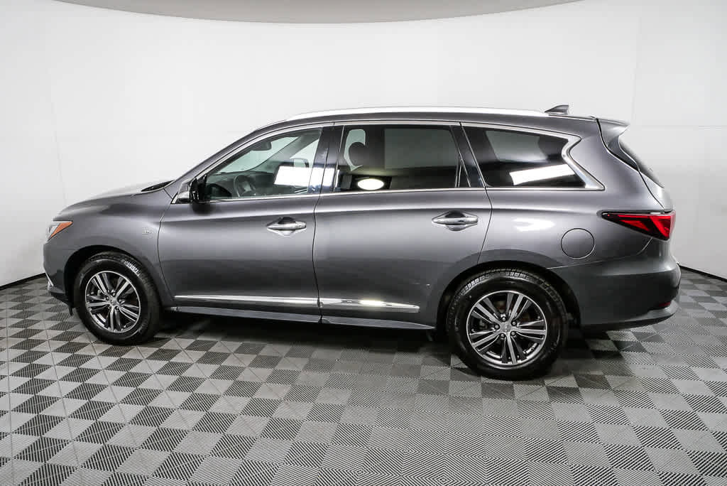 Used 2017 INFINITI QX60 Luxe w/ Premium Plus Package AWD/4WD image 29