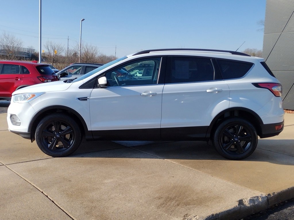 Used 2017 Ford Escape SE w/ Equipment Group 201A image 19