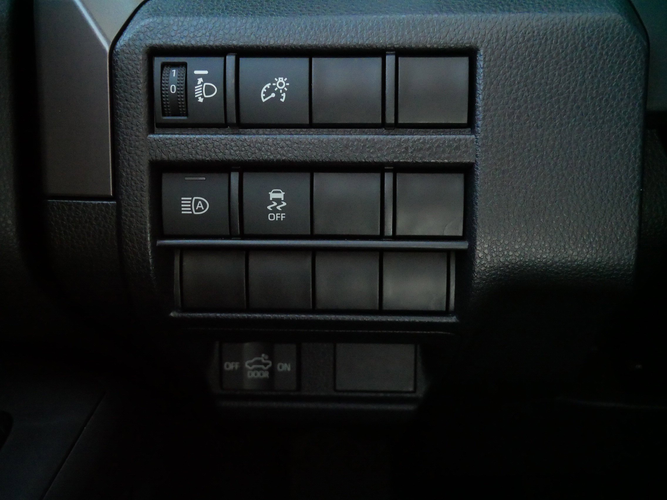 Certified 2024 Toyota Tacoma SR5 AWD/4WD image 27