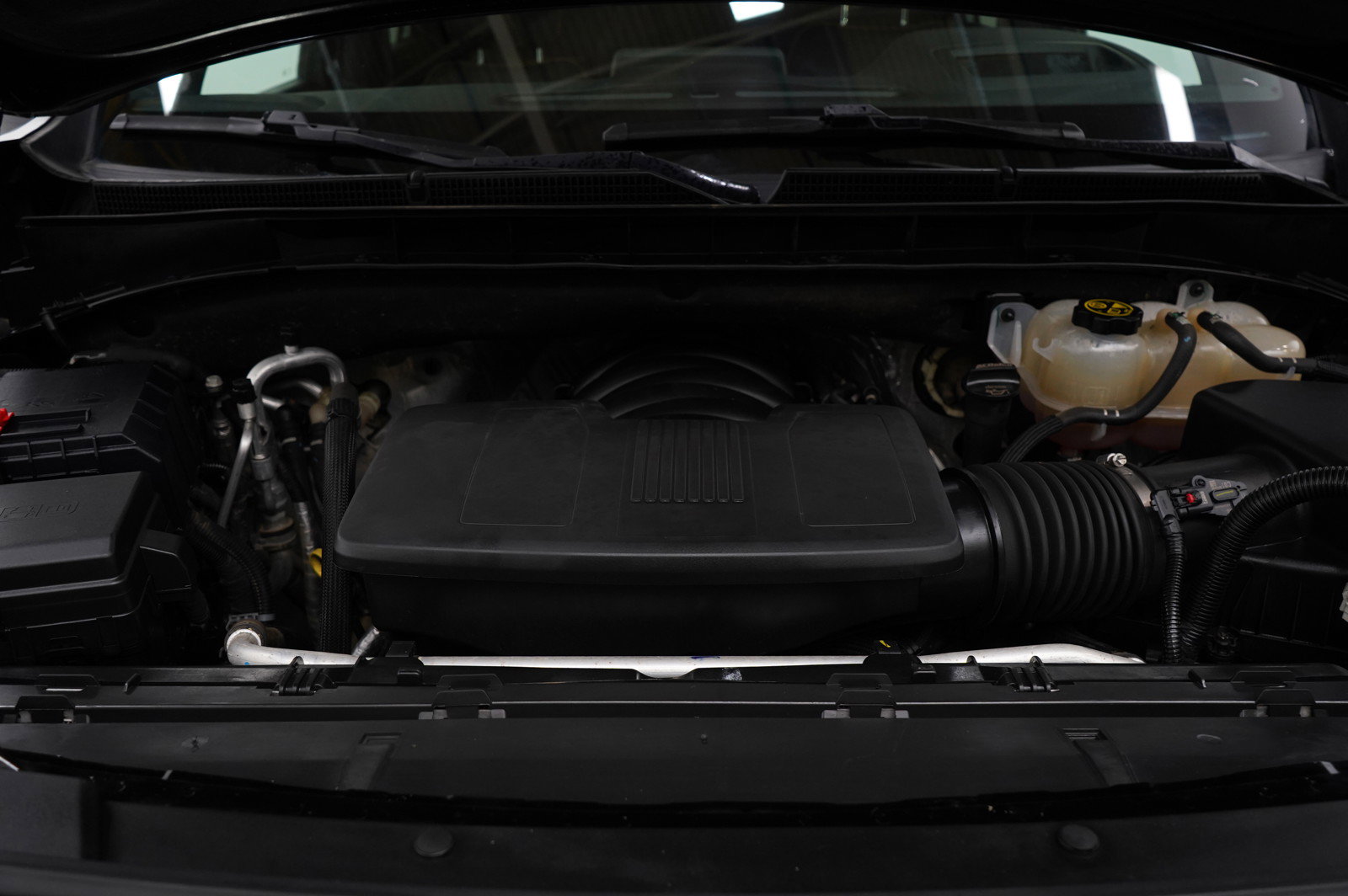 Used 2023 GMC Yukon XL AT4 w/ AT4 Premium Package image 29