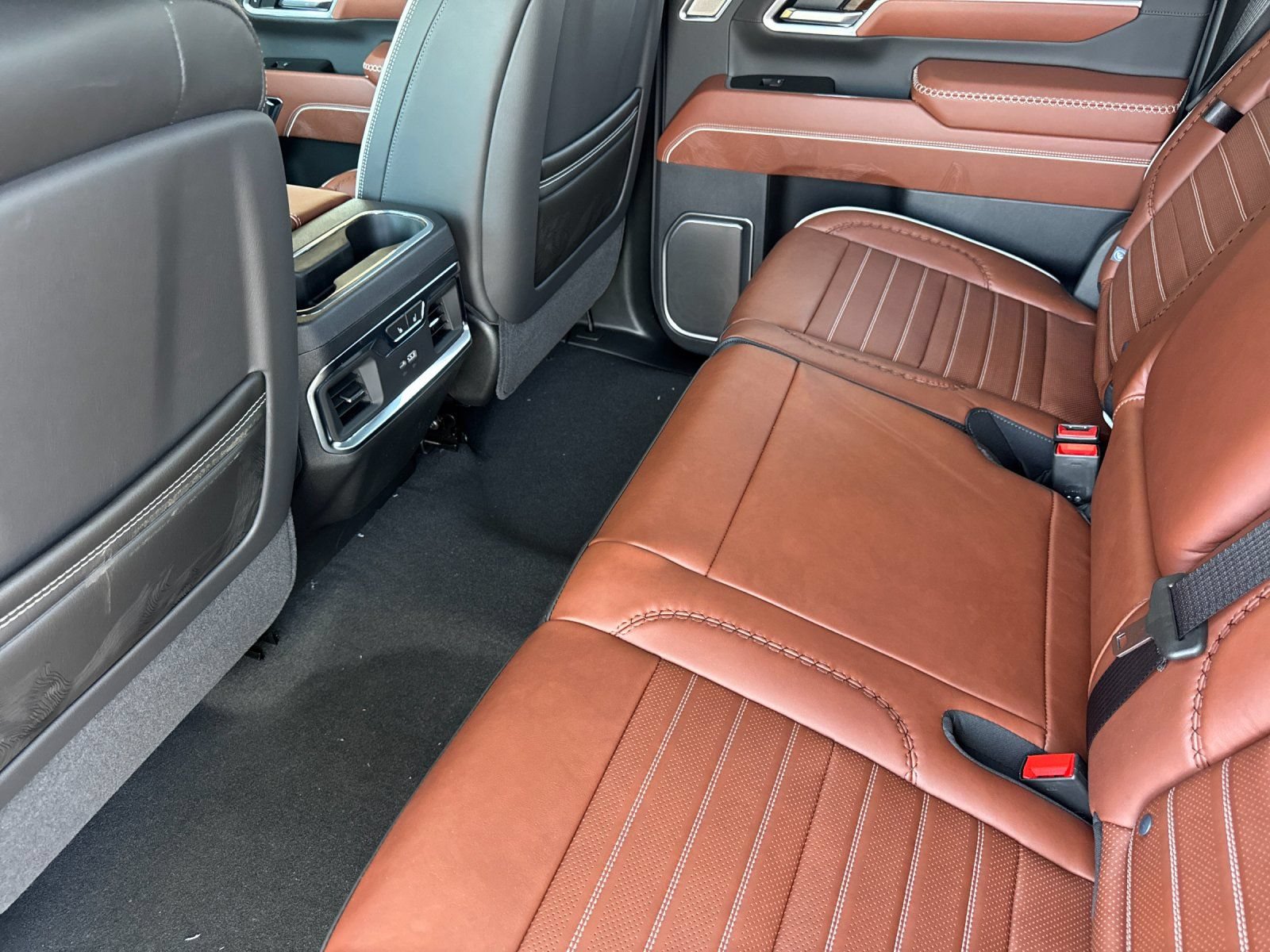 New 2026 GMC Sierra 2500 Denali Ultimate AWD/4WD image 12
