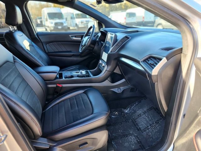 Certified 2022 Ford Edge ST-Line w/ Cargo Accessory Package image 11
