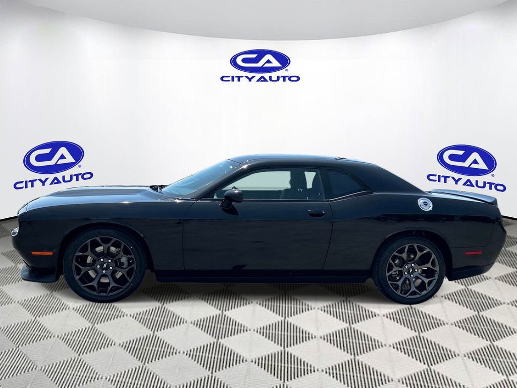 Used 2022 Dodge Challenger GT RWD image 7