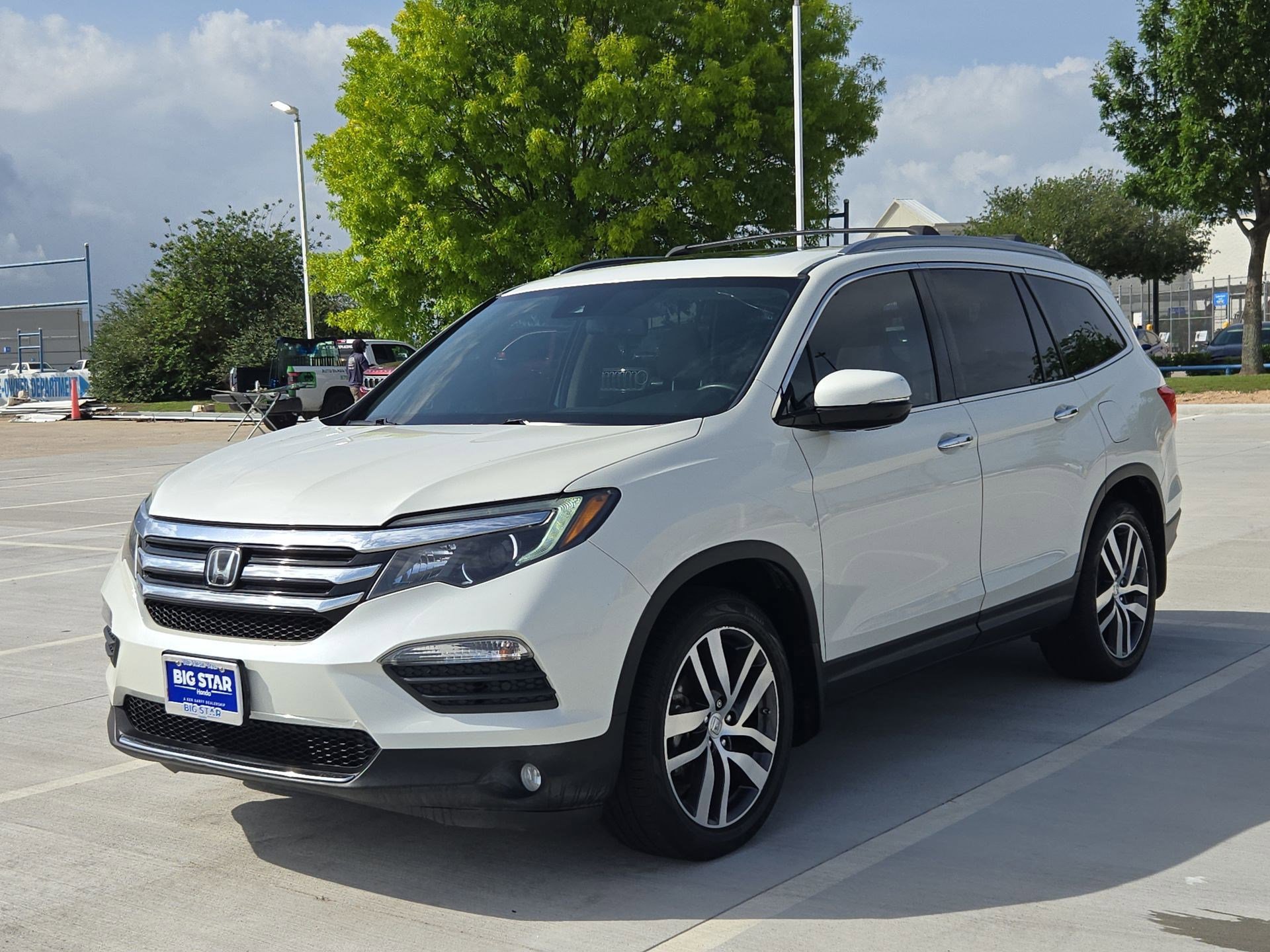 Used 2016 Honda Pilot Touring image 8