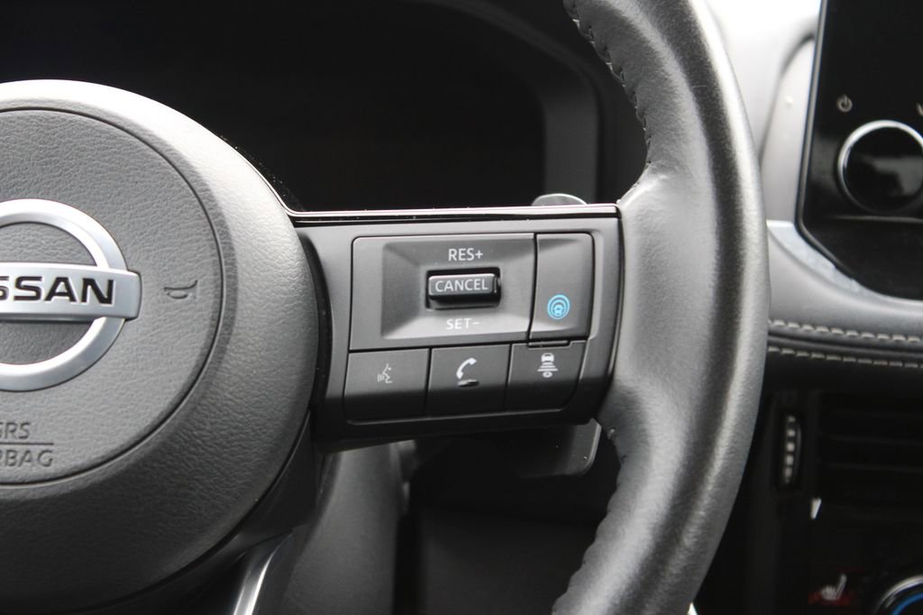 Used 2021 Nissan Rogue Platinum AWD/4WD image 19