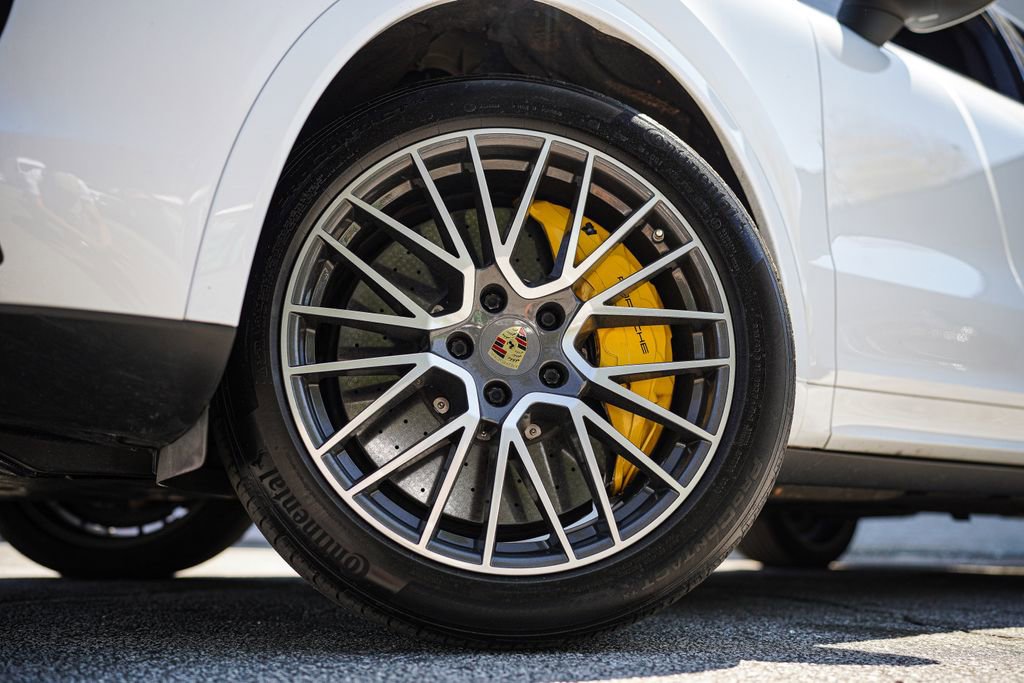 Used 2019 Porsche Cayenne S AWD/4WD image 19