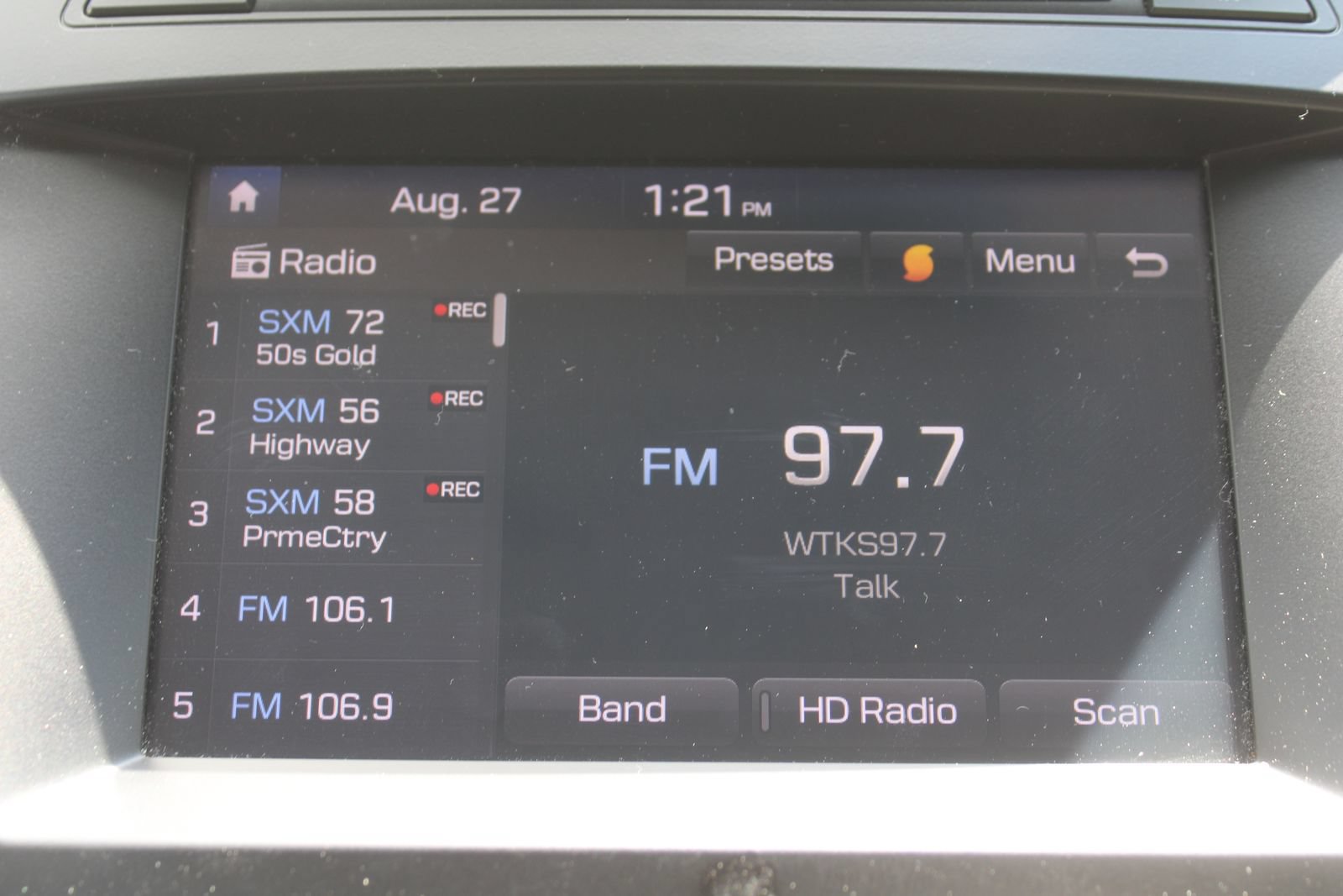 Used 2018 Hyundai Santa Fe Sport FWD image 50