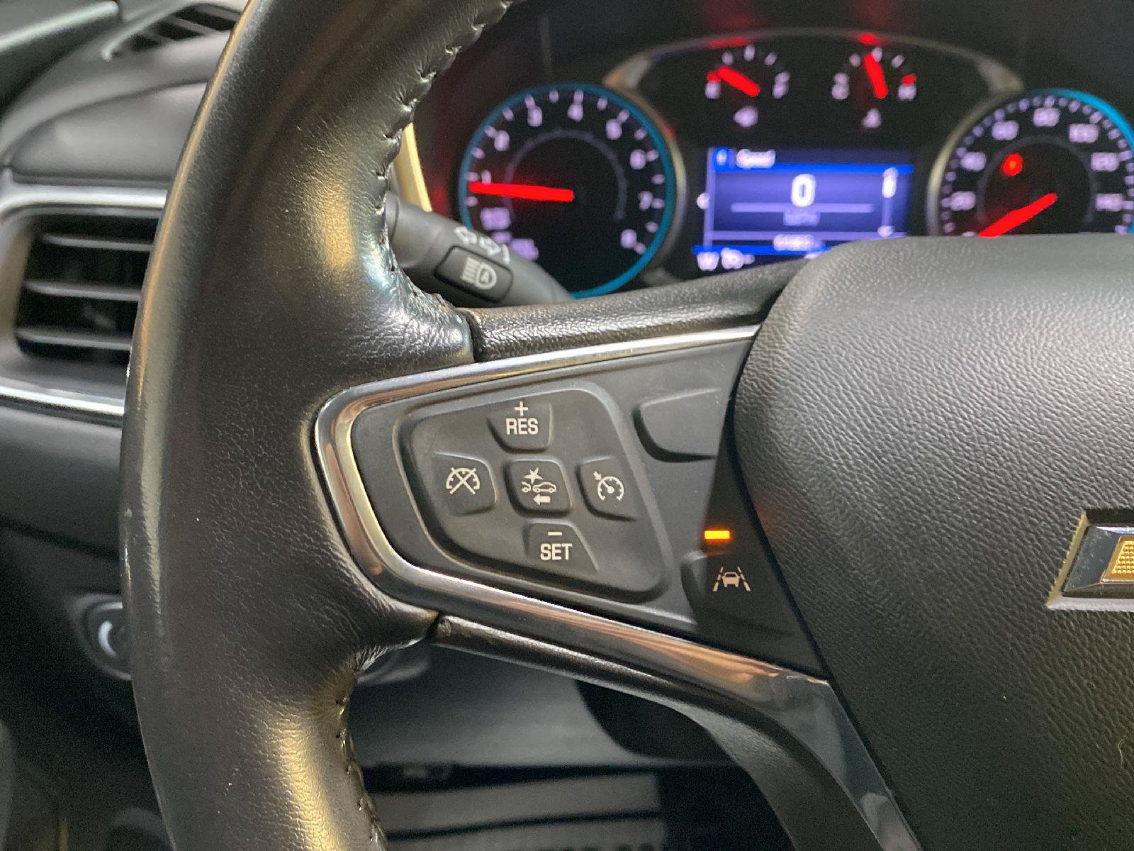 Used 2020 Chevrolet Equinox LT w/ Driver Convenience Package FWD image 30