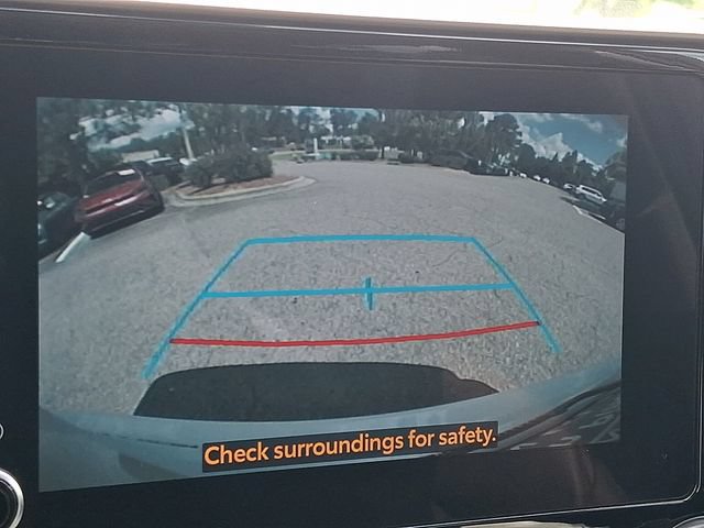 Used 2023 Toyota Highlander XLE FWD image 18