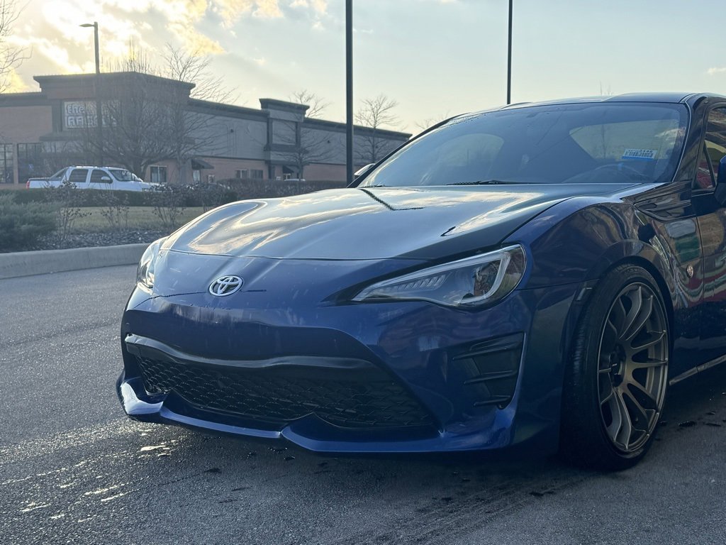 Used 2017 Toyota 86 image 12