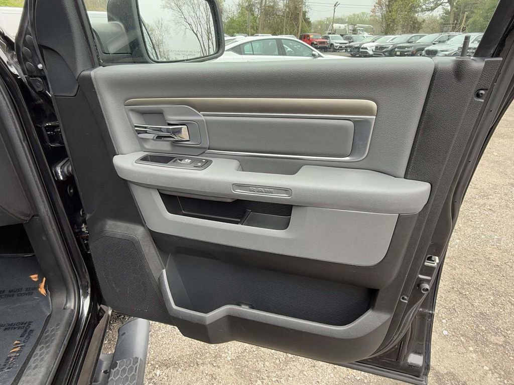 Used 2017 RAM 1500 Big Horn image 7