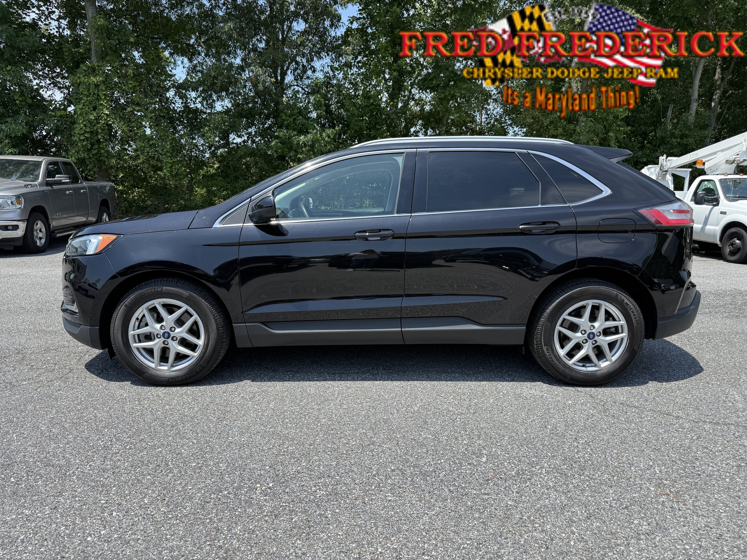 Used 2022 Ford Edge SEL w/ Convenience Package AWD/4WD image 4