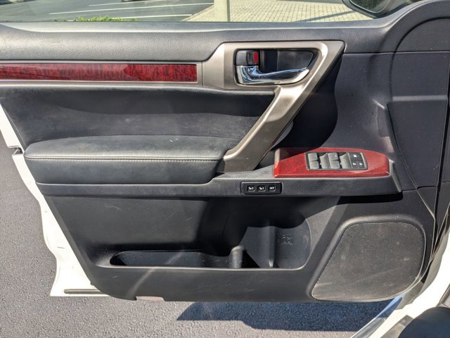 Used 2018 Lexus GX 460 Premium w/ Premium Package AWD/4WD image 14