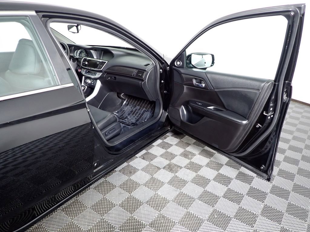 Used 2015 Honda Accord EX-L image 42