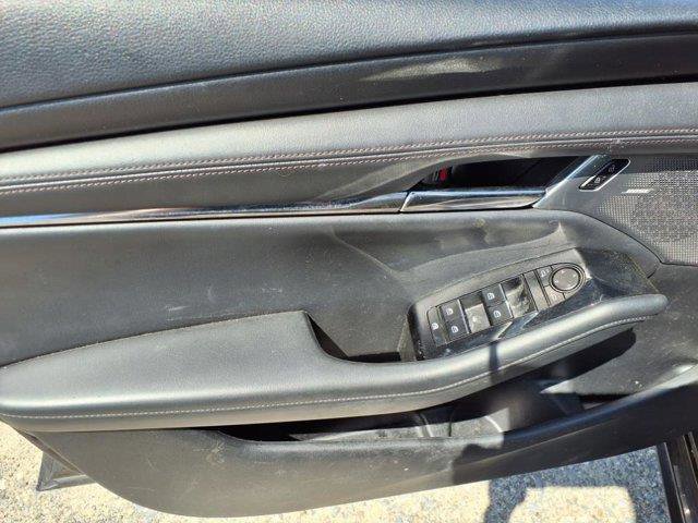 Used 2019 MAZDA MAZDA3 Hatchback w/ Premium Package image 17