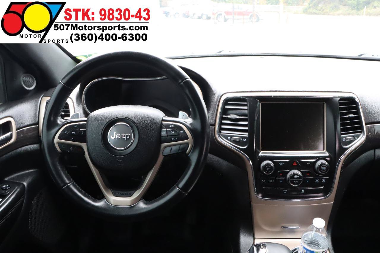Used 2014 Jeep Grand Cherokee Laredo w/ 18" Wheel & 8.4" Radio Group AWD/4WD image 20