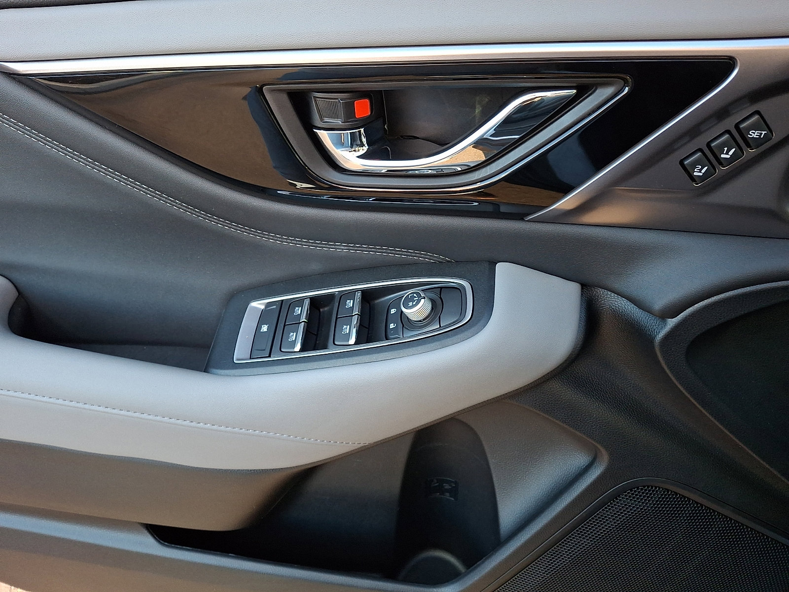 Used 2024 Subaru Outback Limited image 12