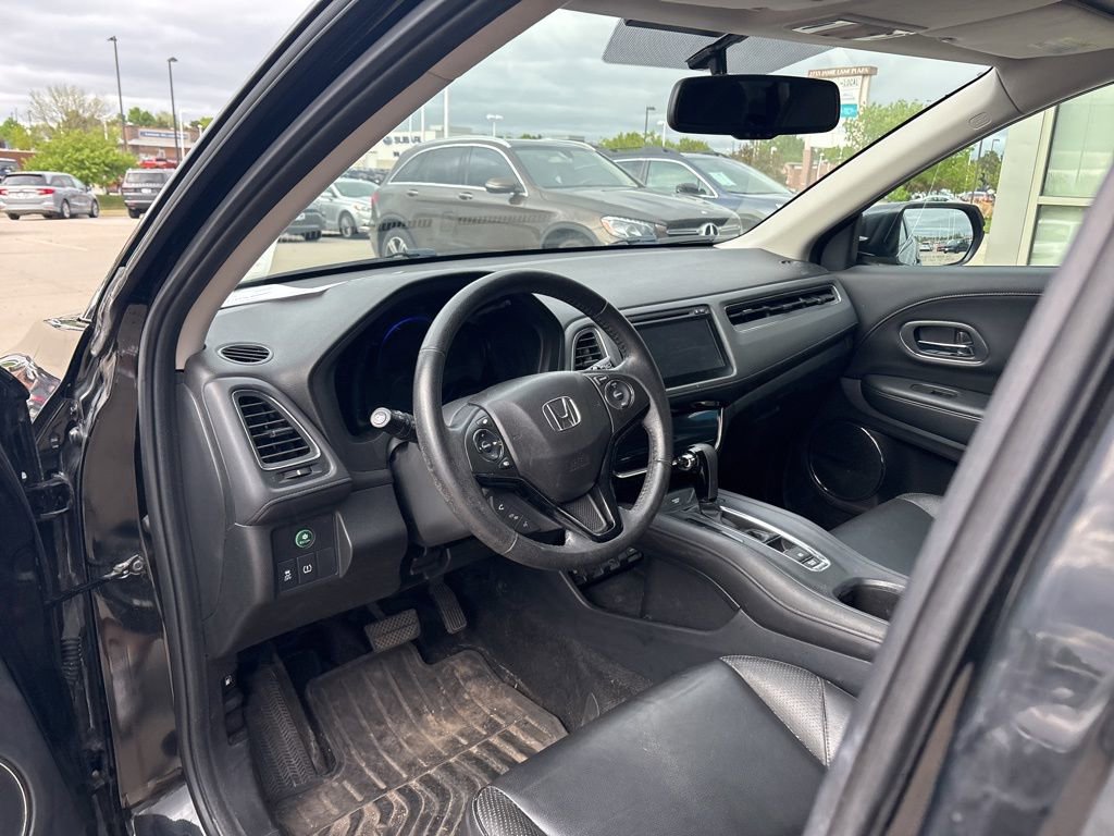 Used 2016 Honda HR-V EX-L image 10