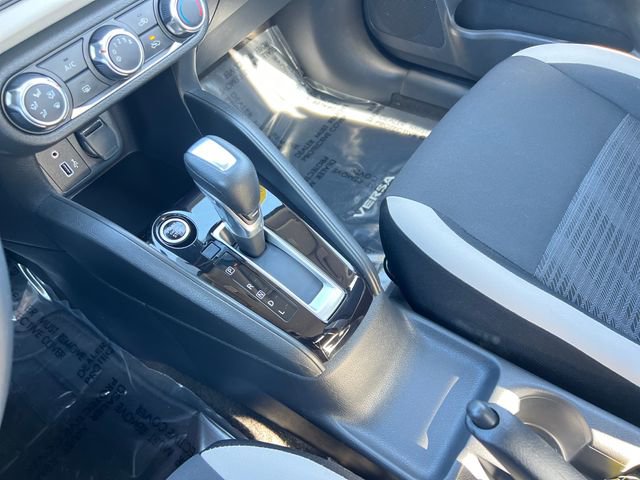 Used 2021 Nissan Versa SV FWD image 28