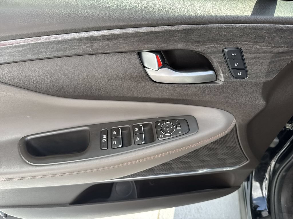 Used 2020 Hyundai Santa Fe Limited w/ Cargo Package AWD/4WD image 40