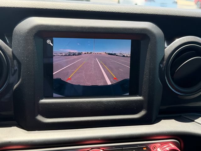 Used 2022 Jeep Gladiator Sport AWD/4WD image 19