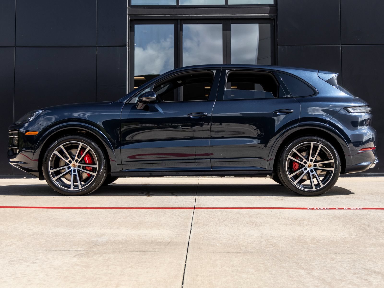 New 2026 Porsche Cayenne S AWD/4WD image 2