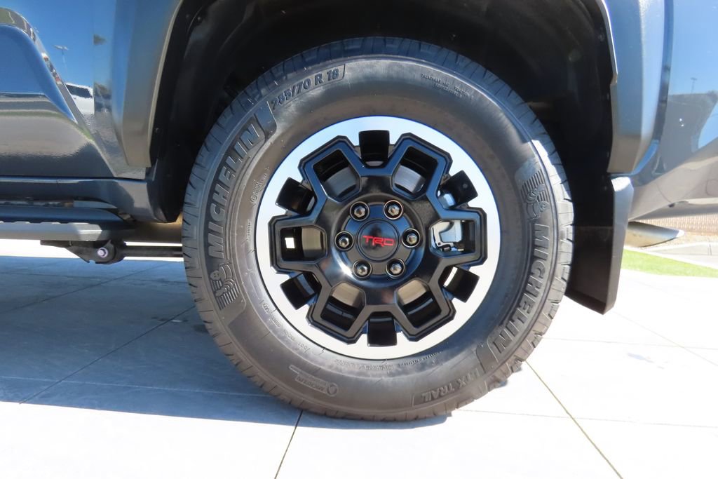 Used 2025 Toyota 4Runner TRD Off-Road image 30