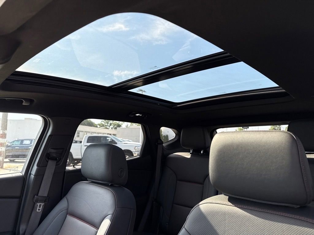 New 2025 Chevrolet Blazer RS w/ Driver Confidence II Package image 25