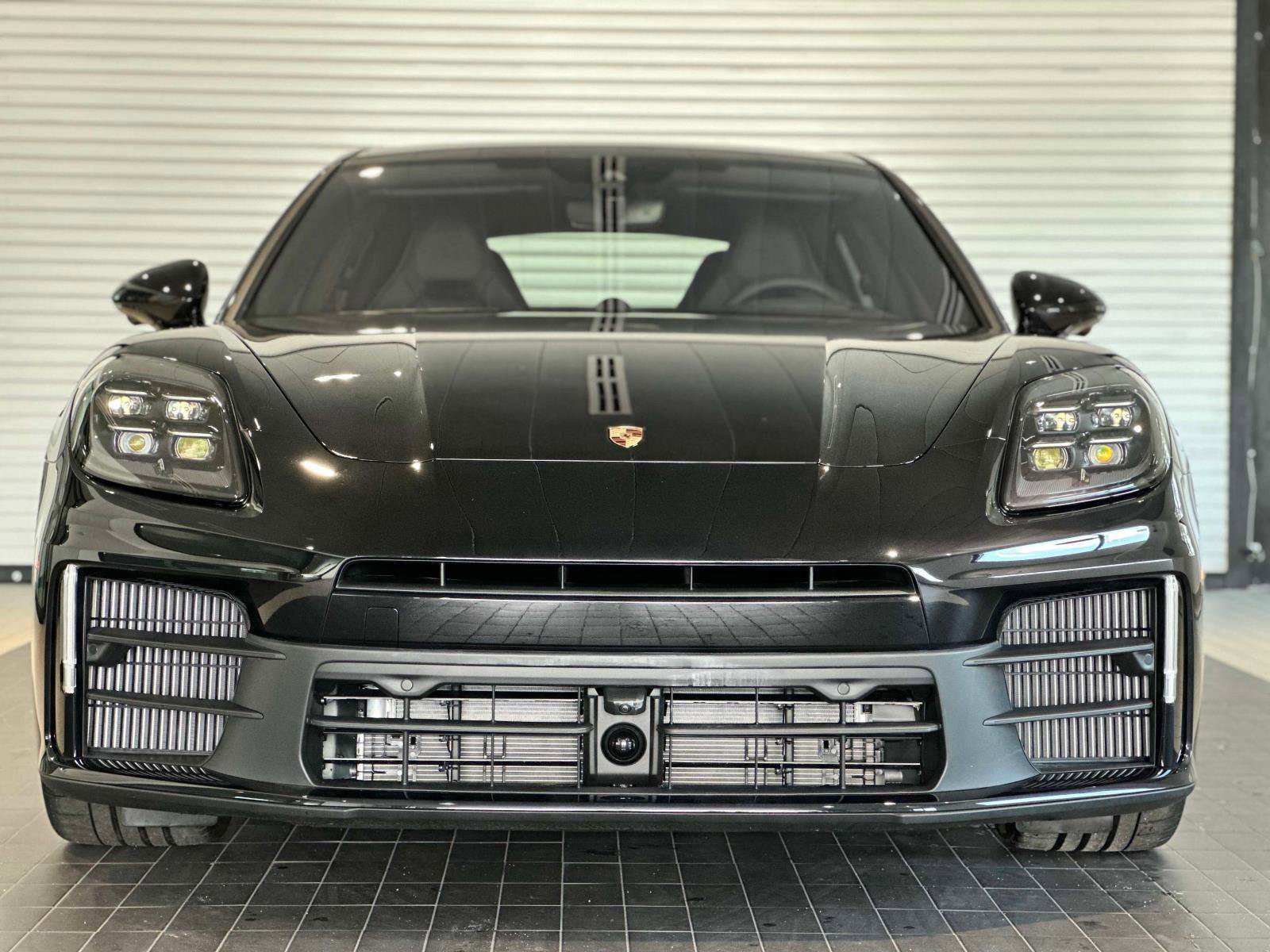 New 2025 Porsche Panamera 4 AWD/4WD image 10
