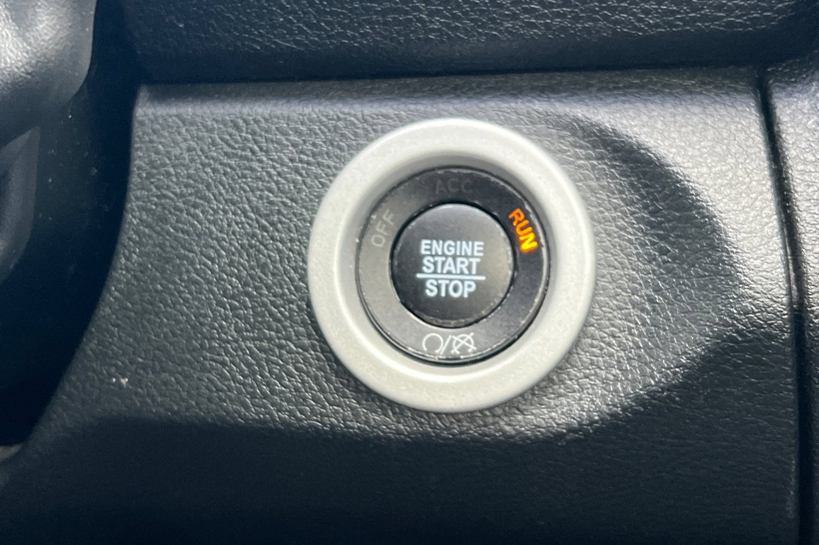 Used 2017 RAM 2500 Laramie image 24