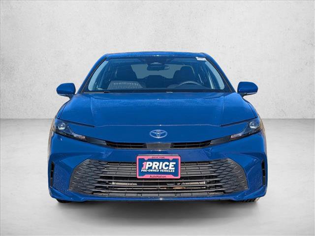 Used 2025 Toyota Camry LE image 2