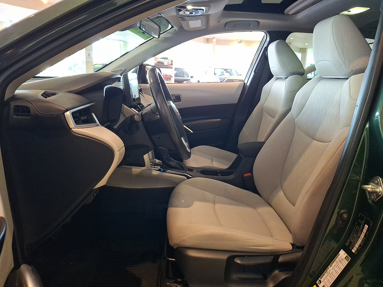 Certified 2023 Toyota Corolla Cross LE w/ Moonroof Package AWD/4WD image 13
