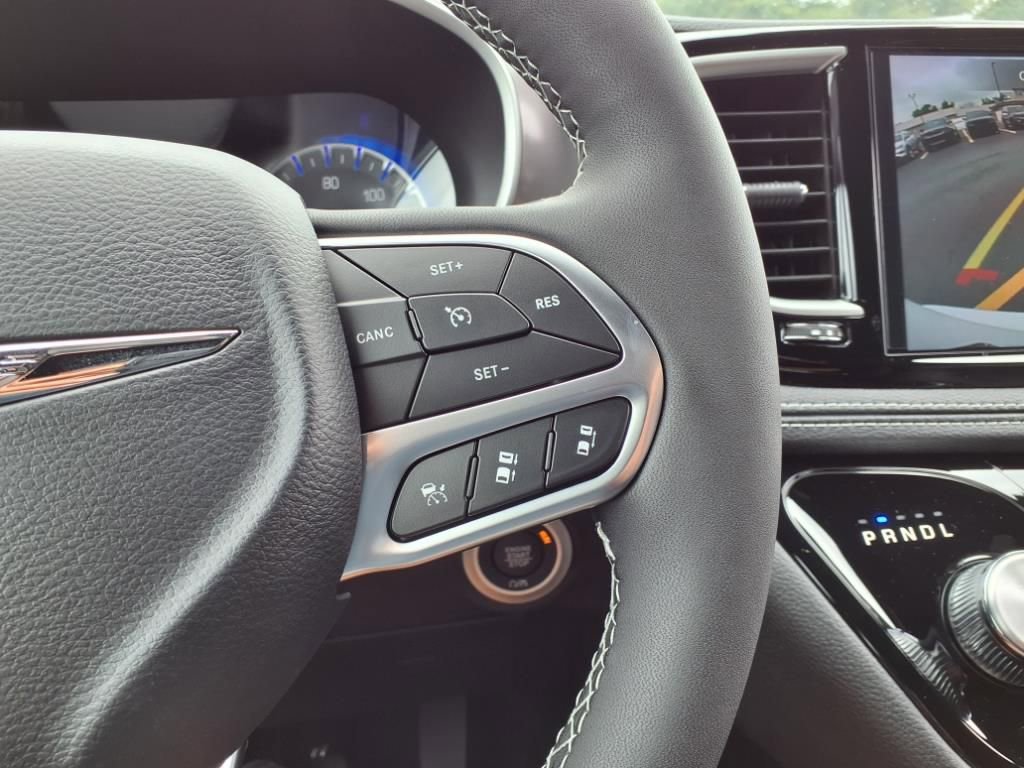 New 2026 Chrysler Pacifica Select image 26