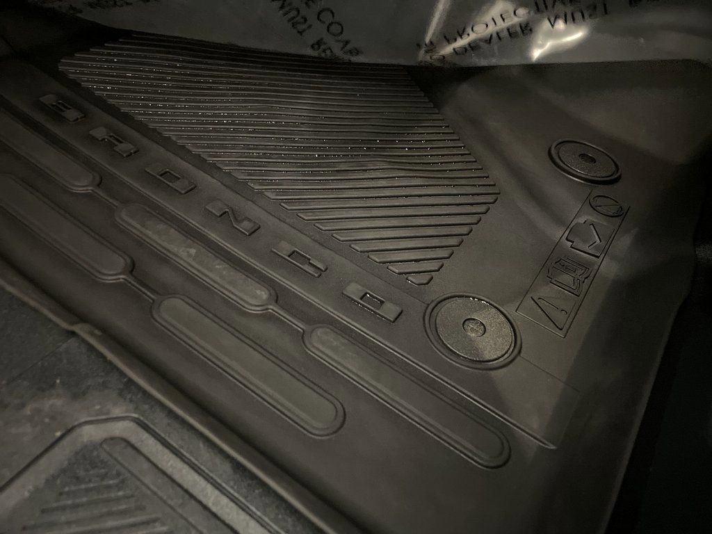 Used 2021 Ford Bronco Black Diamond w/ Sasquatch Package image 29