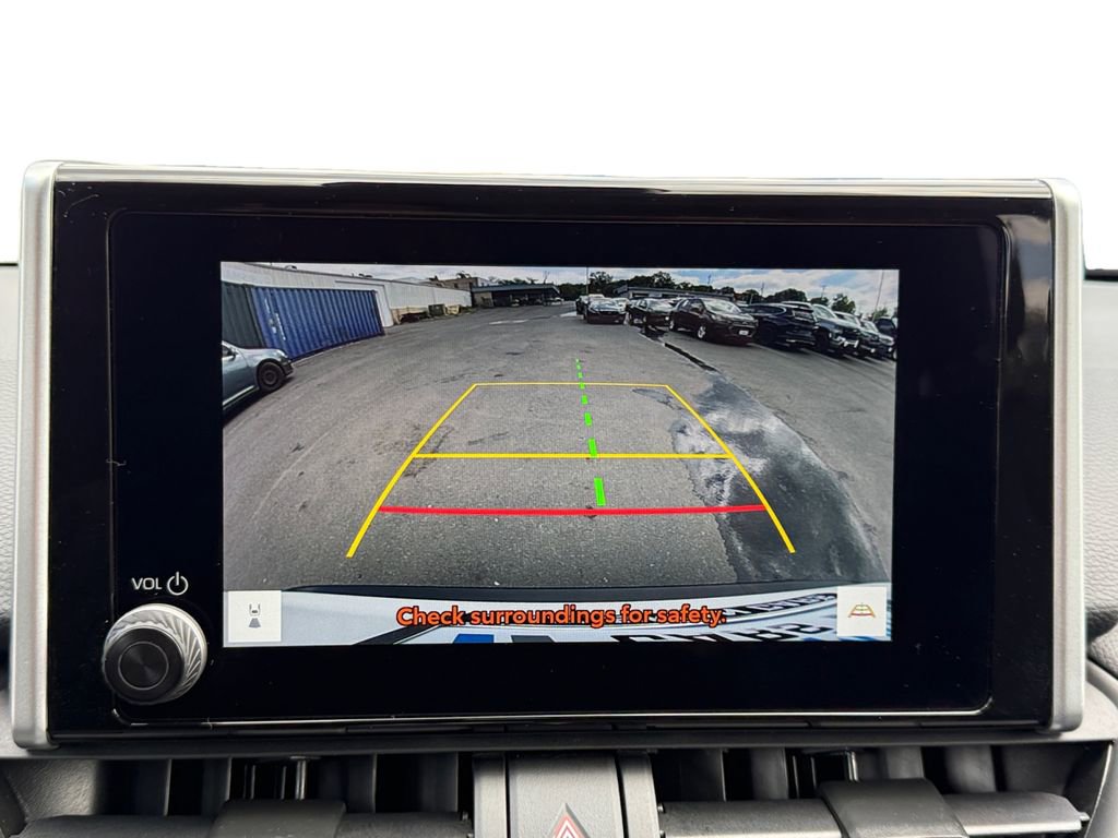 Used 2025 Toyota RAV4 LE AWD/4WD image 15