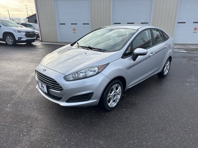 Used 2016 Ford Fiesta SE w/ Cold Weather Package image 8