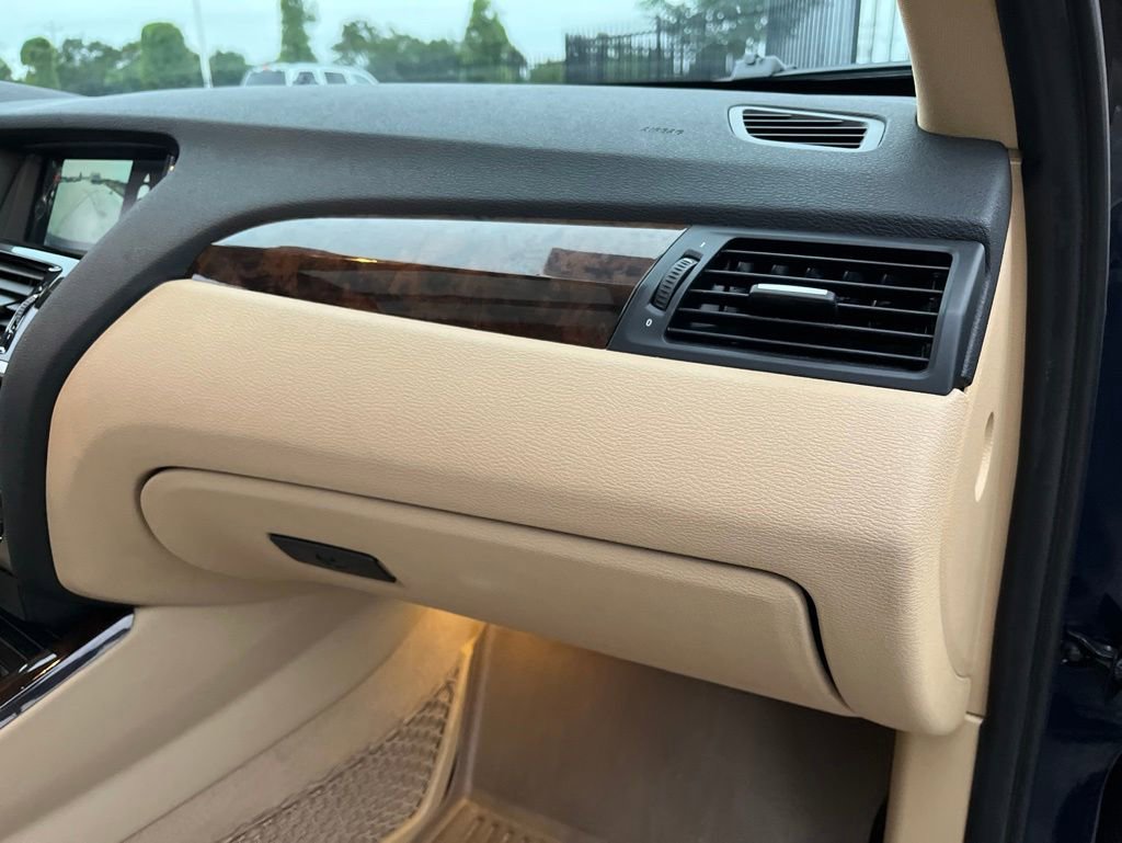 Used 2016 BMW X3 sDrive28i RWD image 29