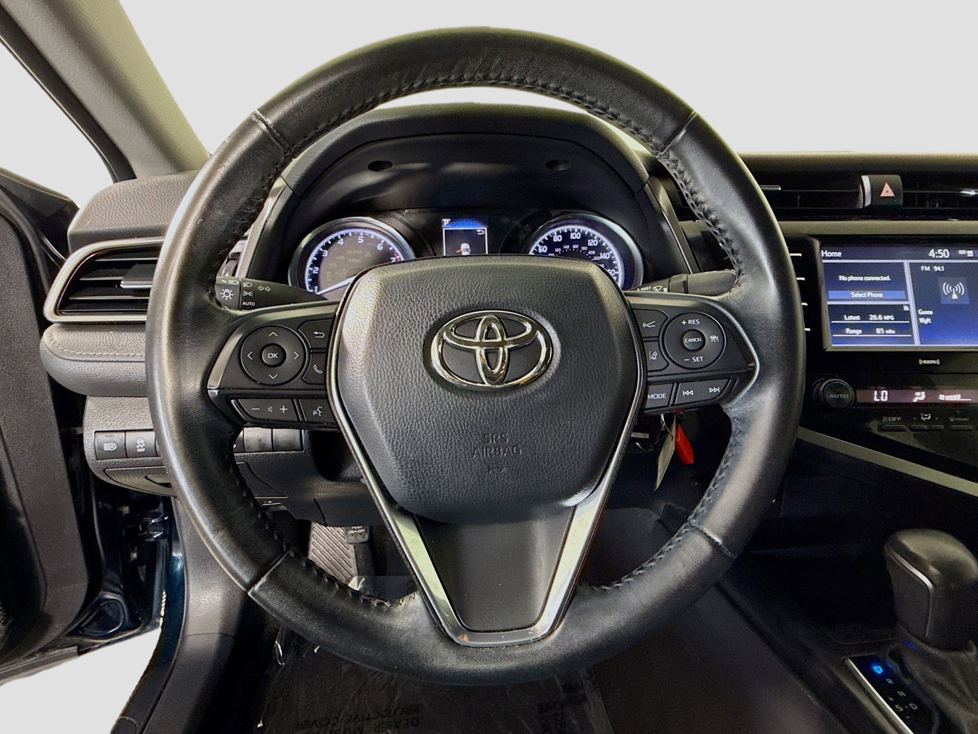 Used 2020 Toyota Camry SE FWD image 13