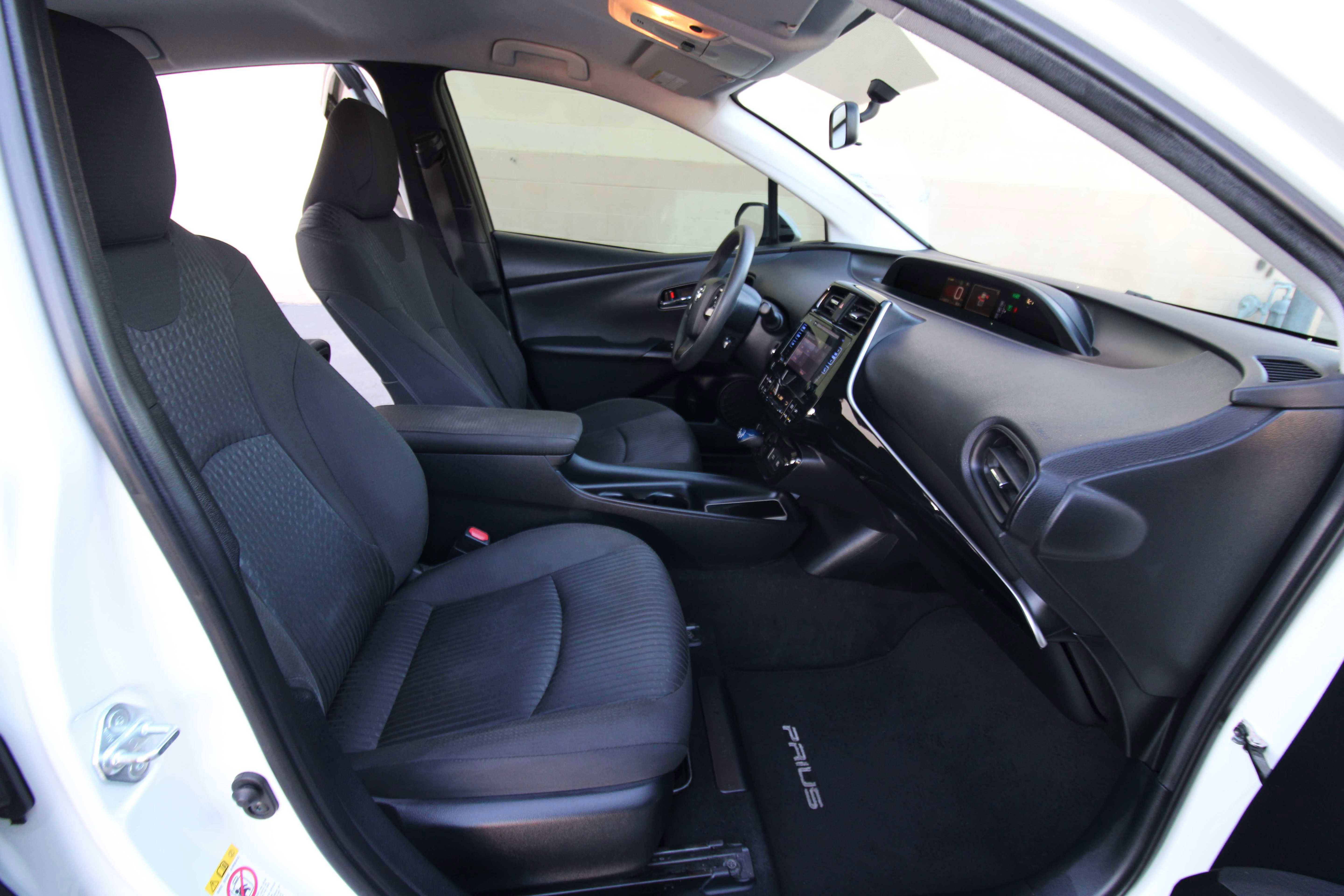 Used 2016 Toyota Prius Two image 44