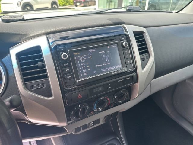 Used 2014 Toyota Tacoma PreRunner w/ SR5 Package RWD image 25