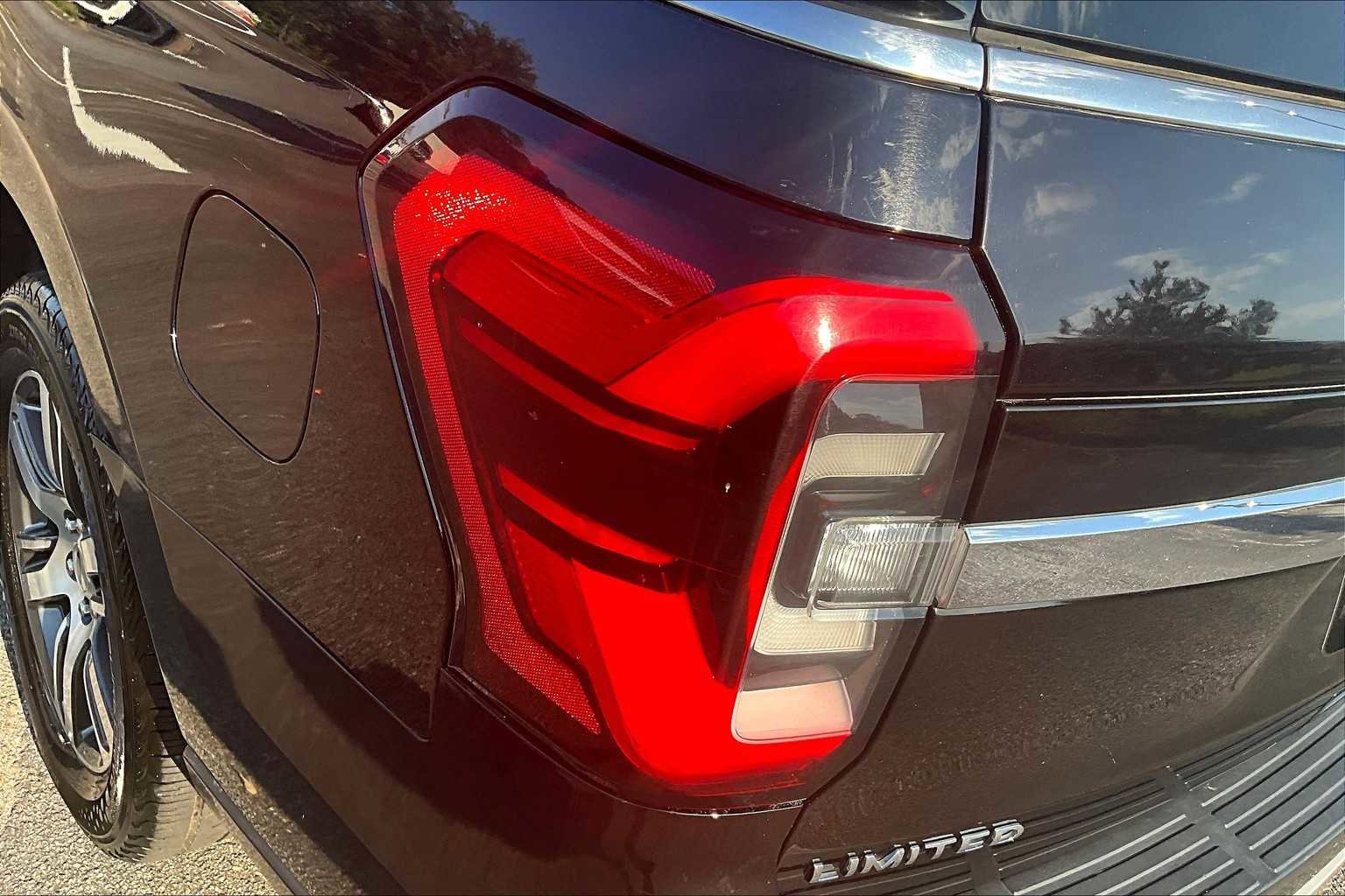 Used 2023 Ford Expedition Limited image 53